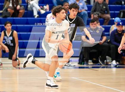 Thumbnail 3 in Wilson vs Franklin photogallery.