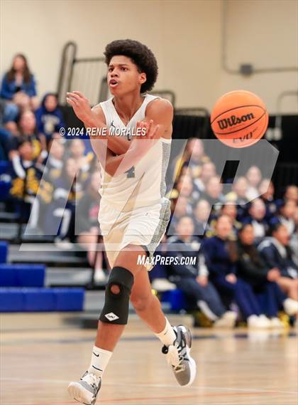 Thumbnail 1 in Wilson vs Franklin photogallery.