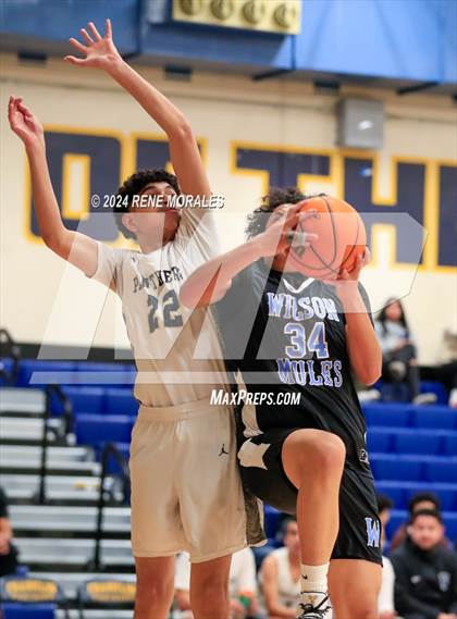Thumbnail 2 in Wilson vs Franklin photogallery.