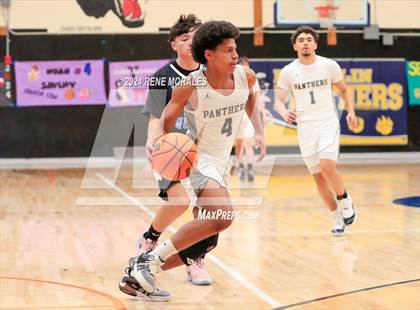 Thumbnail 2 in Wilson vs Franklin photogallery.