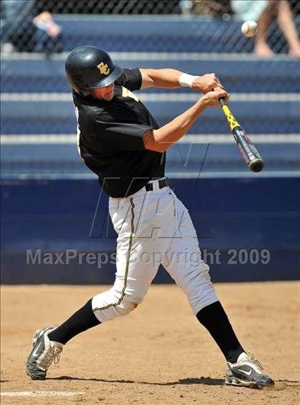 Thumbnail 3 in El Capitan vs Torrey Pines (Lions Tournament) photogallery.