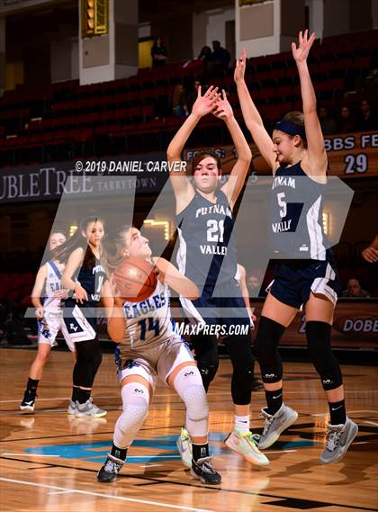 Thumbnail 2 in Dobbs Ferry vs. Putnam Valley (Slam Dunk Tournament) photogallery.