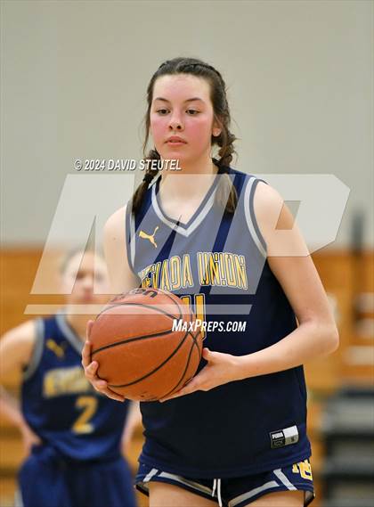 Thumbnail 3 in JV: Nevada Union @ Ponderosa photogallery.