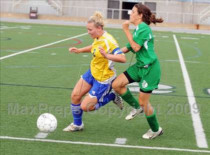 Thumbnail 1 in Donegal vs Tulpehocken (PIAA AA Semifinals) photogallery.