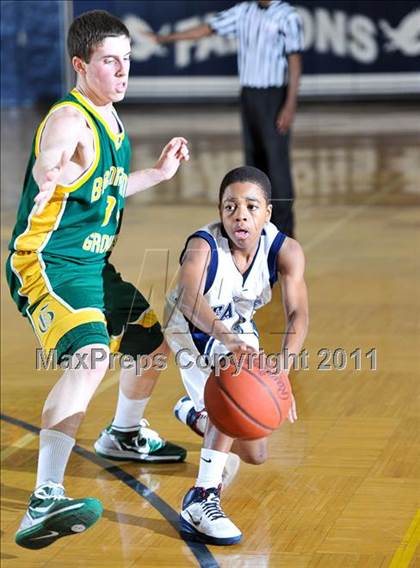 Thumbnail 2 in Groves @ Farmington photogallery.