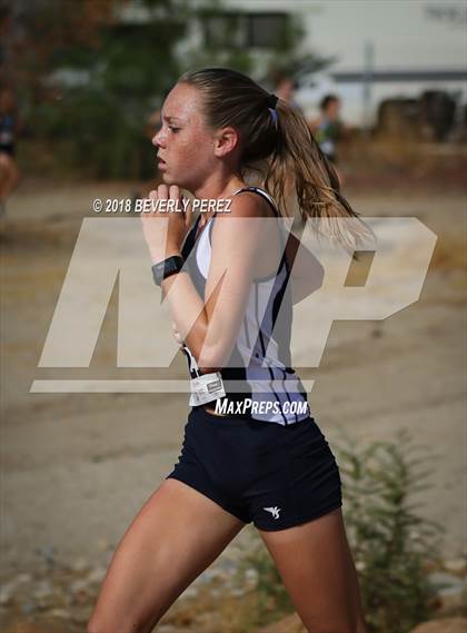 Thumbnail 1 in Masters University Cross Country Invitational photogallery.