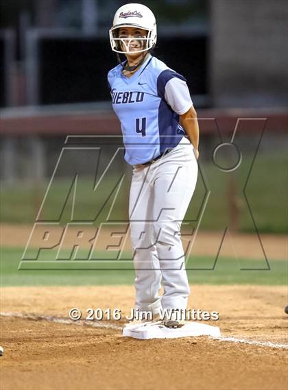 Thumbnail 1 in Pueblo vs. Camp Verde (AIA D4 Final) photogallery.