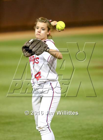 Thumbnail 2 in Pueblo vs. Camp Verde (AIA D4 Final) photogallery.