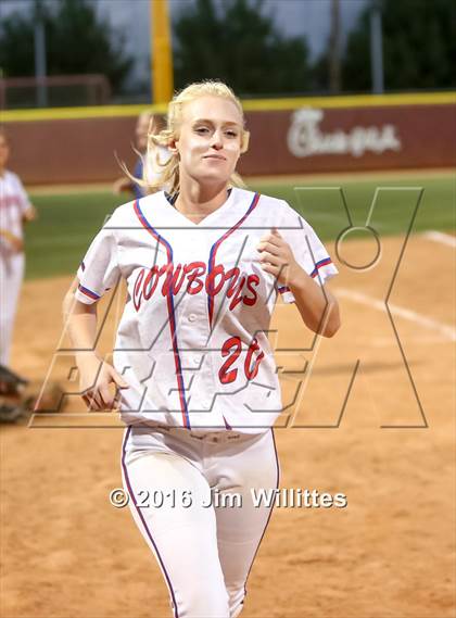Thumbnail 1 in Pueblo vs. Camp Verde (AIA D4 Final) photogallery.