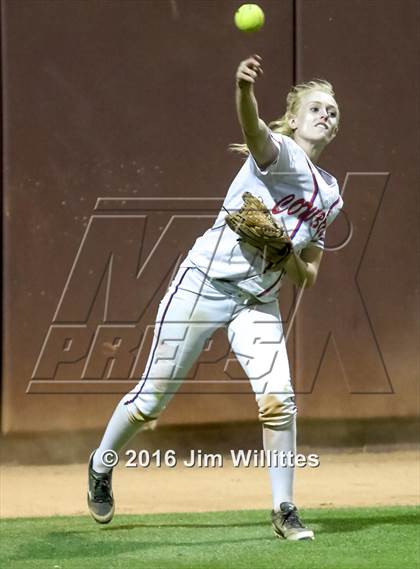 Thumbnail 3 in Pueblo vs. Camp Verde (AIA D4 Final) photogallery.