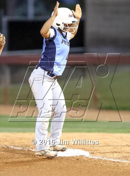 Thumbnail 2 in Pueblo vs. Camp Verde (AIA D4 Final) photogallery.