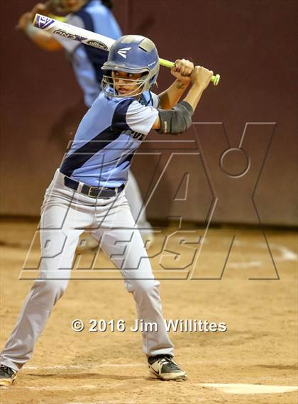 Thumbnail 2 in Pueblo vs. Camp Verde (AIA D4 Final) photogallery.