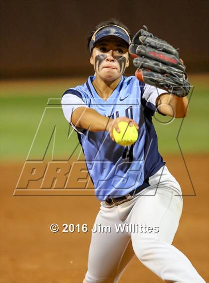 Thumbnail 1 in Pueblo vs. Camp Verde (AIA D4 Final) photogallery.