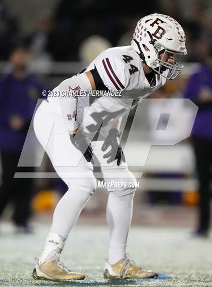 Thumbnail 1 in Liberty Hill vs. Flour Bluff (UIL 5A Division II Region 4 Semifinal) photogallery.
