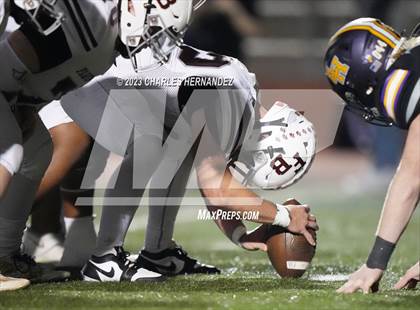 Thumbnail 2 in Liberty Hill vs. Flour Bluff (UIL 5A Division II Region 4 Semifinal) photogallery.