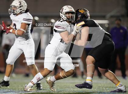 Thumbnail 1 in Liberty Hill vs. Flour Bluff (UIL 5A Division II Region 4 Semifinal) photogallery.