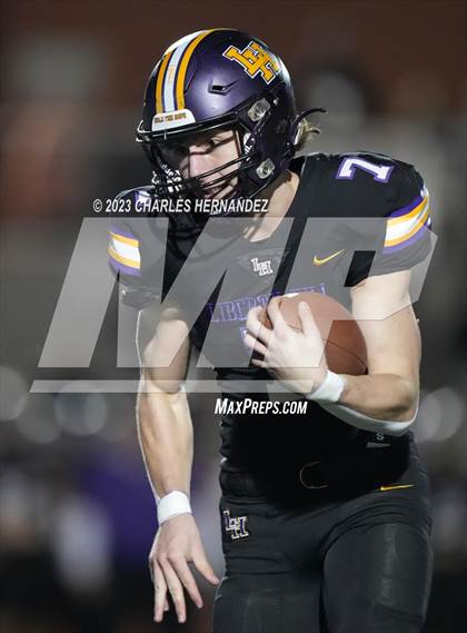 Thumbnail 3 in Liberty Hill vs. Flour Bluff (UIL 5A Division II Region 4 Semifinal) photogallery.