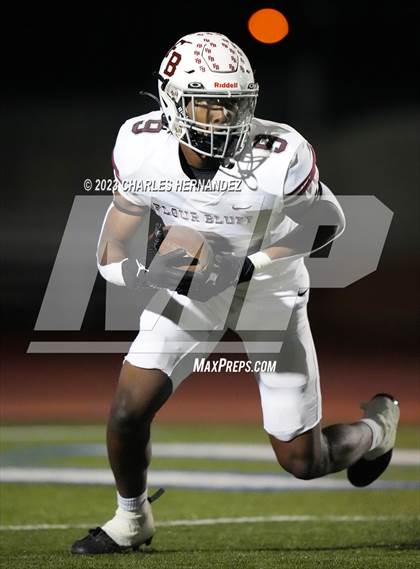 Thumbnail 3 in Liberty Hill vs. Flour Bluff (UIL 5A Division II Region 4 Semifinal) photogallery.