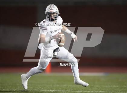 Thumbnail 1 in Liberty Hill vs. Flour Bluff (UIL 5A Division II Region 4 Semifinal) photogallery.