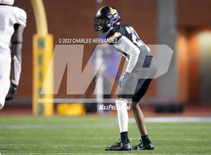Thumbnail 3 in Liberty Hill vs. Flour Bluff (UIL 5A Division II Region 4 Semifinal) photogallery.