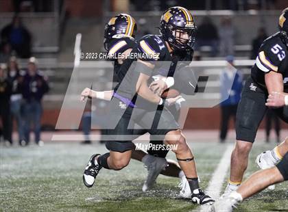 Thumbnail 1 in Liberty Hill vs. Flour Bluff (UIL 5A Division II Region 4 Semifinal) photogallery.