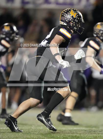 Thumbnail 2 in Liberty Hill vs. Flour Bluff (UIL 5A Division II Region 4 Semifinal) photogallery.
