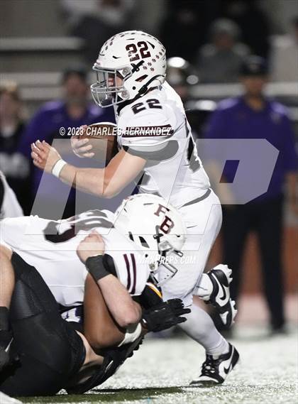 Thumbnail 3 in Liberty Hill vs. Flour Bluff (UIL 5A Division II Region 4 Semifinal) photogallery.