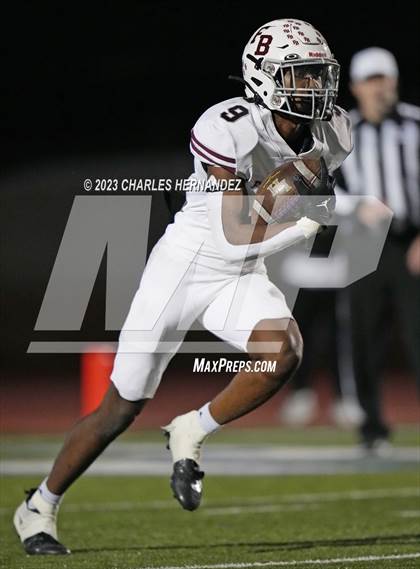 Thumbnail 1 in Liberty Hill vs. Flour Bluff (UIL 5A Division II Region 4 Semifinal) photogallery.