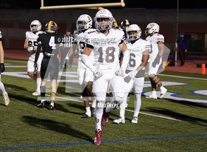 Thumbnail 3 in Liberty Hill vs. Flour Bluff (UIL 5A Division II Region 4 Semifinal) photogallery.
