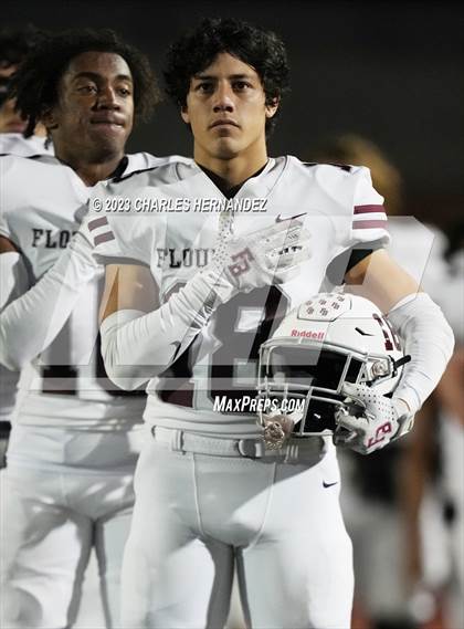 Thumbnail 1 in Liberty Hill vs. Flour Bluff (UIL 5A Division II Region 4 Semifinal) photogallery.