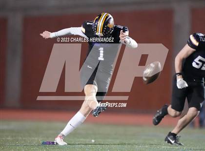 Thumbnail 3 in Liberty Hill vs. Flour Bluff (UIL 5A Division II Region 4 Semifinal) photogallery.
