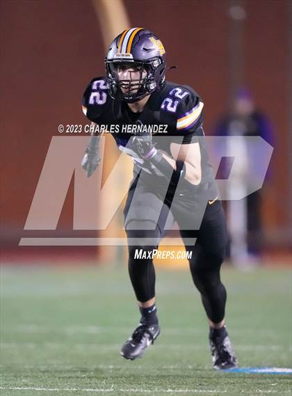 Thumbnail 2 in Liberty Hill vs. Flour Bluff (UIL 5A Division II Region 4 Semifinal) photogallery.