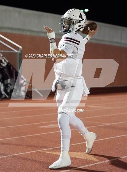 Thumbnail 2 in Liberty Hill vs. Flour Bluff (UIL 5A Division II Region 4 Semifinal) photogallery.