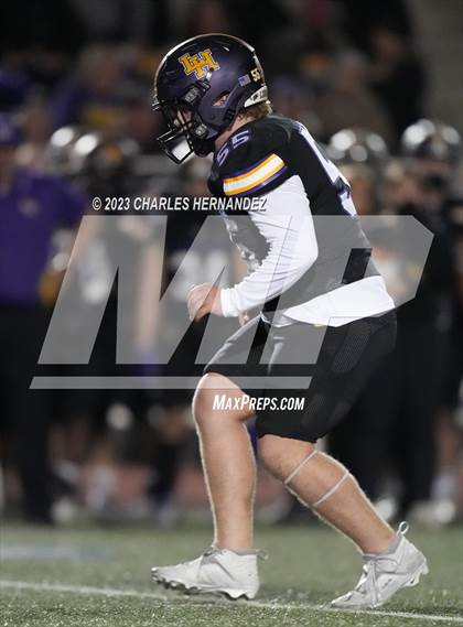 Thumbnail 2 in Liberty Hill vs. Flour Bluff (UIL 5A Division II Region 4 Semifinal) photogallery.