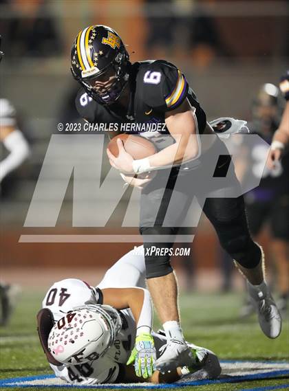 Thumbnail 3 in Liberty Hill vs. Flour Bluff (UIL 5A Division II Region 4 Semifinal) photogallery.