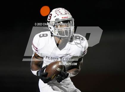 Thumbnail 3 in Liberty Hill vs. Flour Bluff (UIL 5A Division II Region 4 Semifinal) photogallery.