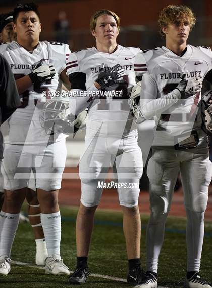 Thumbnail 3 in Liberty Hill vs. Flour Bluff (UIL 5A Division II Region 4 Semifinal) photogallery.