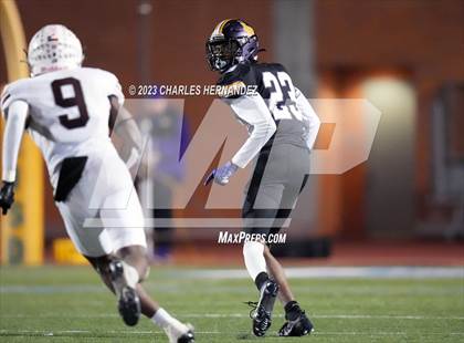 Thumbnail 1 in Liberty Hill vs. Flour Bluff (UIL 5A Division II Region 4 Semifinal) photogallery.