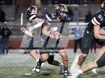 Thumbnail 2 in Liberty Hill vs. Flour Bluff (UIL 5A Division II Region 4 Semifinal) photogallery.