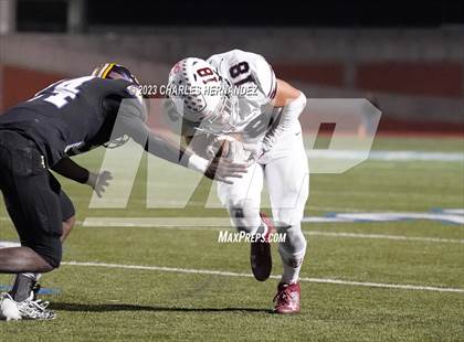 Thumbnail 1 in Liberty Hill vs. Flour Bluff (UIL 5A Division II Region 4 Semifinal) photogallery.