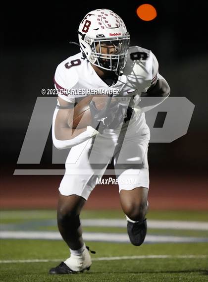 Thumbnail 3 in Liberty Hill vs. Flour Bluff (UIL 5A Division II Region 4 Semifinal) photogallery.