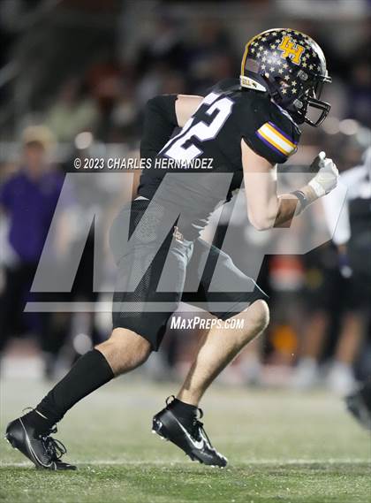 Thumbnail 1 in Liberty Hill vs. Flour Bluff (UIL 5A Division II Region 4 Semifinal) photogallery.