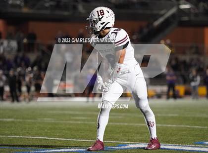 Thumbnail 2 in Liberty Hill vs. Flour Bluff (UIL 5A Division II Region 4 Semifinal) photogallery.