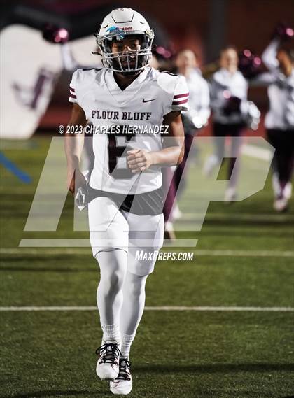 Thumbnail 3 in Liberty Hill vs. Flour Bluff (UIL 5A Division II Region 4 Semifinal) photogallery.