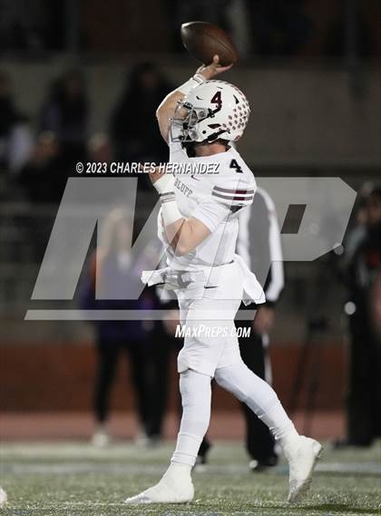 Thumbnail 1 in Liberty Hill vs. Flour Bluff (UIL 5A Division II Region 4 Semifinal) photogallery.