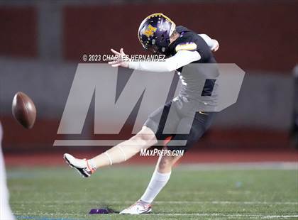 Thumbnail 2 in Liberty Hill vs. Flour Bluff (UIL 5A Division II Region 4 Semifinal) photogallery.