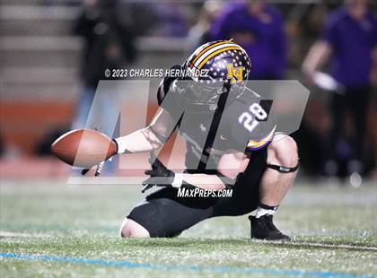 Thumbnail 3 in Liberty Hill vs. Flour Bluff (UIL 5A Division II Region 4 Semifinal) photogallery.