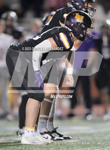 Thumbnail 1 in Liberty Hill vs. Flour Bluff (UIL 5A Division II Region 4 Semifinal) photogallery.