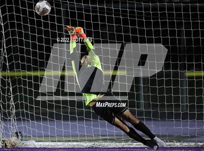 Thumbnail 2 in Whitehall-Yearling vs. Bloom-Carroll (OHSAA D2 District) photogallery.