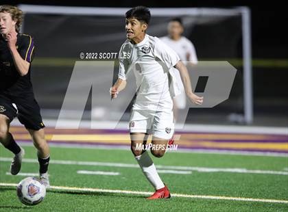 Thumbnail 1 in Whitehall-Yearling vs. Bloom-Carroll (OHSAA D2 District) photogallery.
